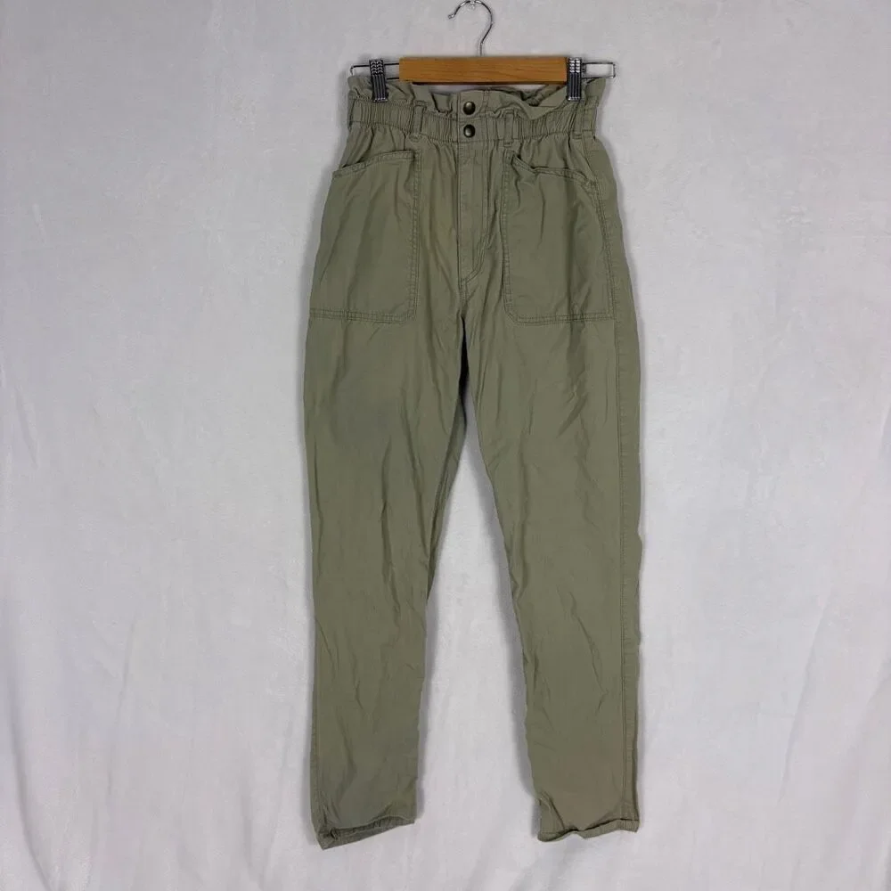 Abercrombie & Fitch Green High Waisted Skinny‎ Leg Pants Size XS Short